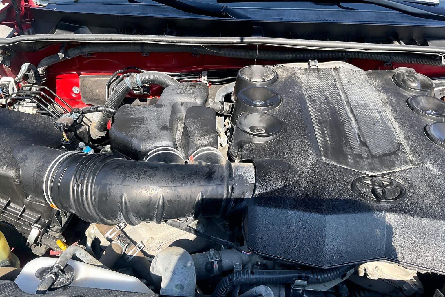 Used 2017 Toyota 4Runner SR5 RWD image 32