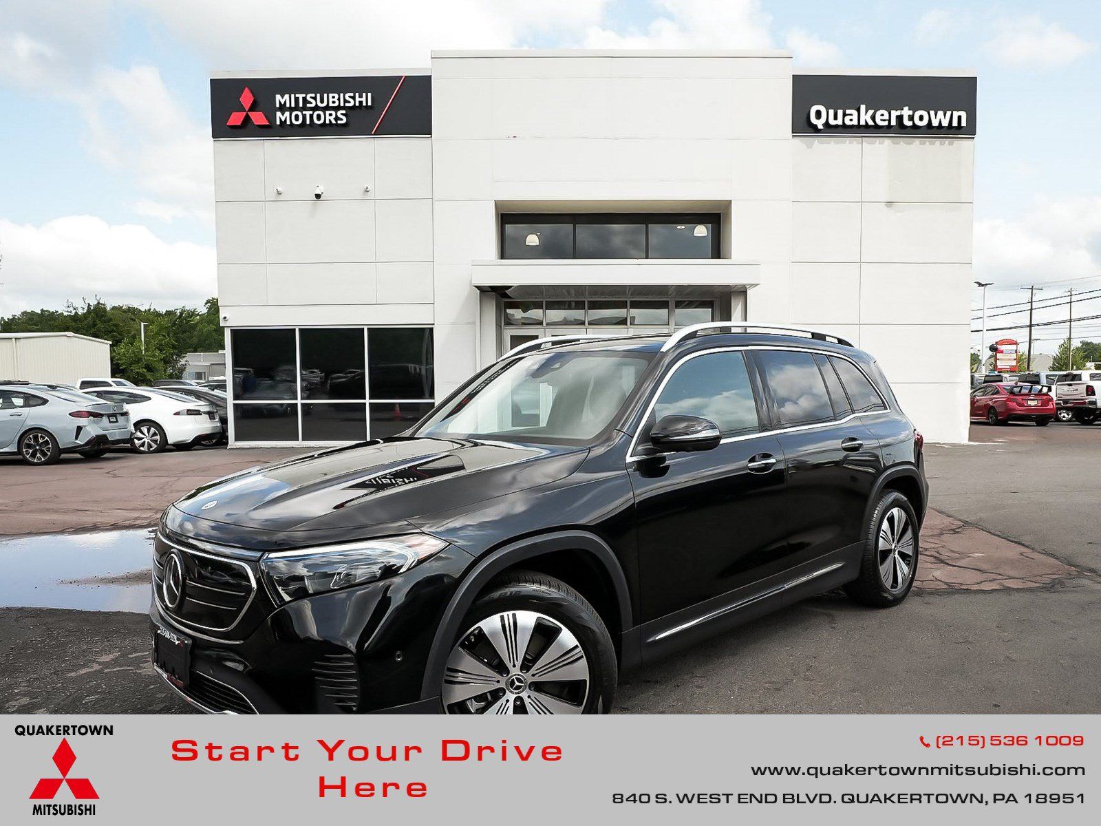 Used 2023 Mercedes-Benz EQB 300 4MATIC w/ Pinnacle Package image 1