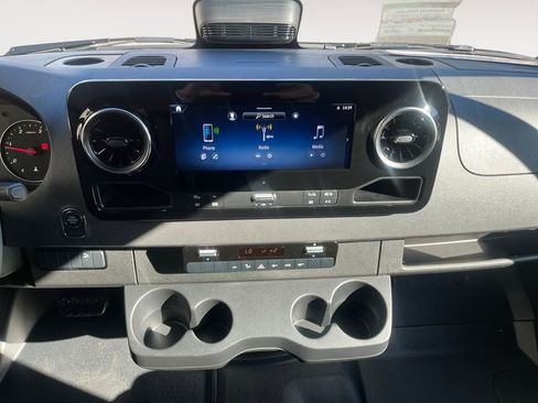 New 2026 Mercedes-Benz Sprinter 2500 image 11