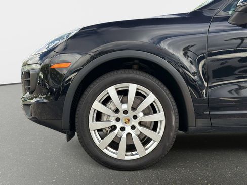 Used 2016 Porsche Cayenne S w/ Premium Plus Package AWD/4WD image 12