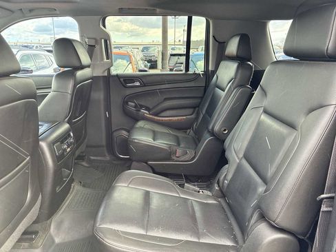 Used 2015 Chevrolet Suburban LTZ image 25