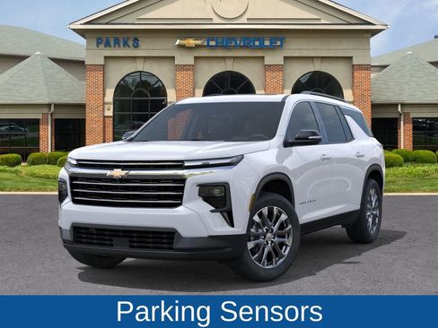 New 2026 Chevrolet Traverse LT FWD image 7