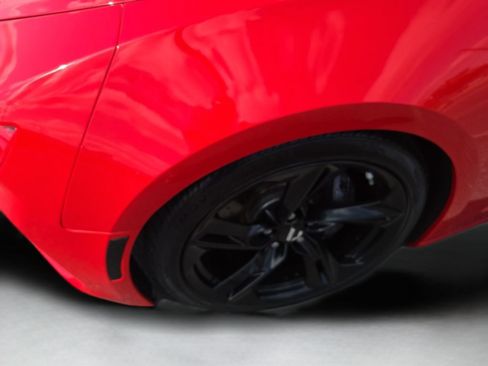 Used 2020 Chevrolet Camaro SS RWD image 14