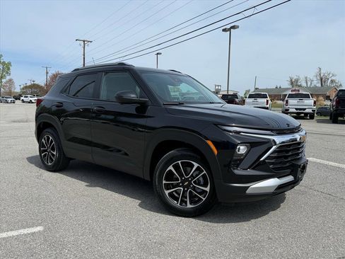 New 2026 Chevrolet TrailBlazer LT image 2
