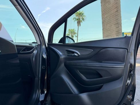 Used 2017 Buick Encore Preferred AWD/4WD image 31