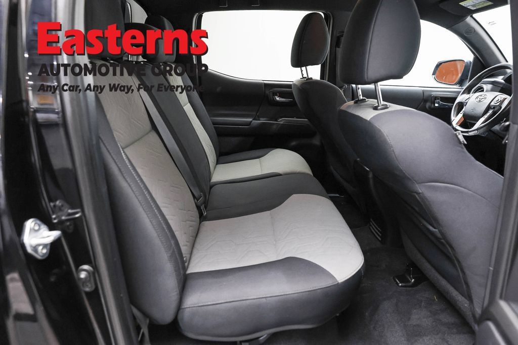 Used 2021 Toyota Tacoma TRD Off-Road AWD/4WD image 27
