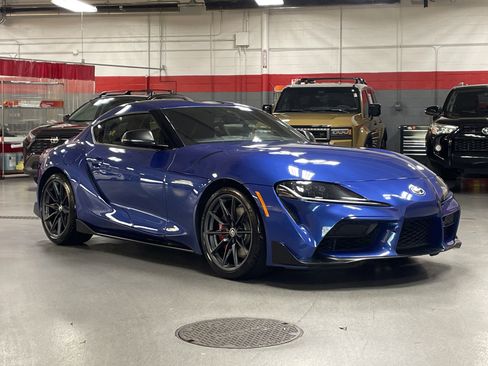 Used 2025 Toyota Supra Premium image 2