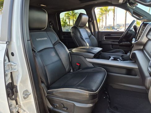 Used 2023 RAM 3500 Laramie AWD/4WD image 33
