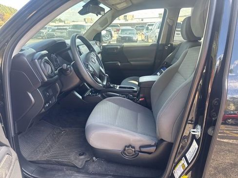 Used 2022 Toyota Tacoma SR w/ SR Convenience Package image 12
