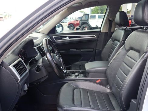 Used 2018 Volkswagen Atlas SEL Premium AWD/4WD image 18