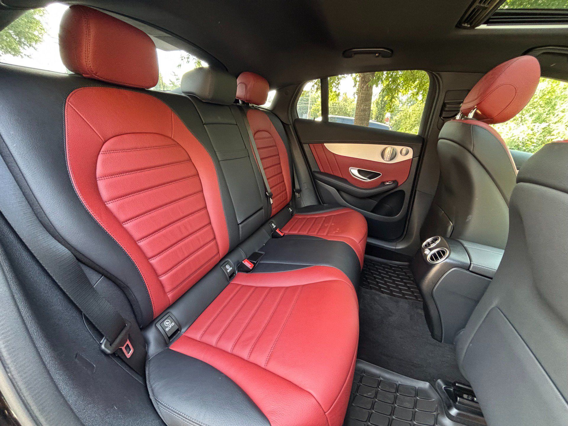 Used 2023 Mercedes-Benz GLC 43 AMG 4MATIC Coupe image 39