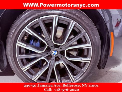 Used 2020 BMW 750i xDrive w/ Executive Package image 17