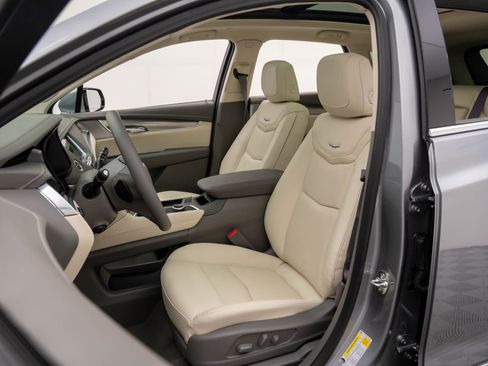 New 2026 Cadillac XT5 Premium Luxury image 10