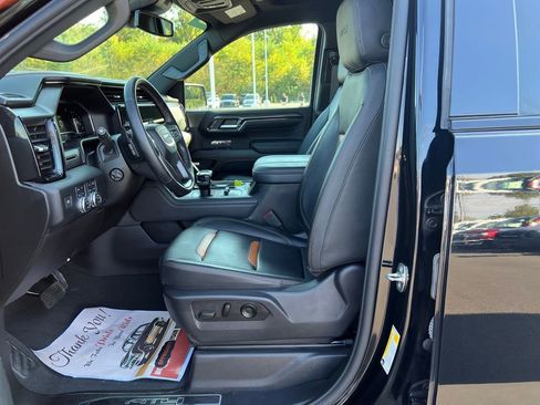 Used 2023 GMC Sierra 1500 AT4 image 9