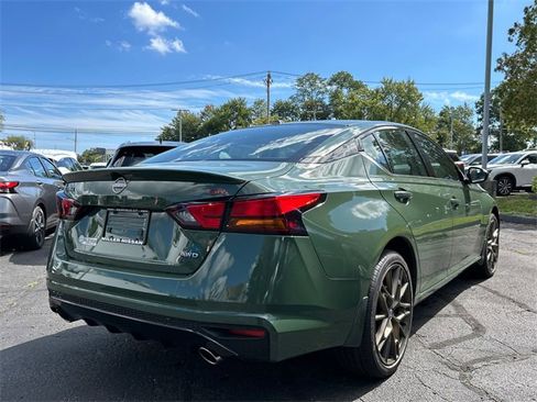 New 2025 Nissan Altima 2.5 SR w/ SR Premium Package image 2