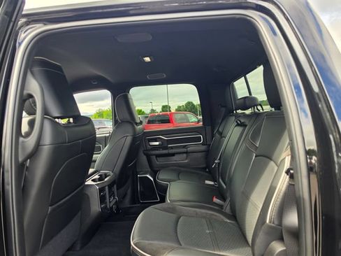 Used 2025 RAM 2500 Laramie w/ Night Edition AWD/4WD image 10