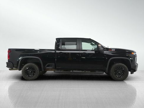 Used 2022 Chevrolet Silverado 2500 LT w/ Midnight Edition AWD/4WD image 6