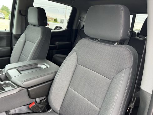 Used 2021 Chevrolet Silverado 1500 LT w/ Convenience Package II image 31