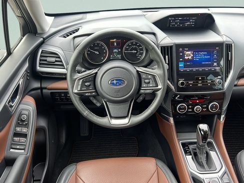 Used 2024 Subaru Forester Touring AWD/4WD image 12