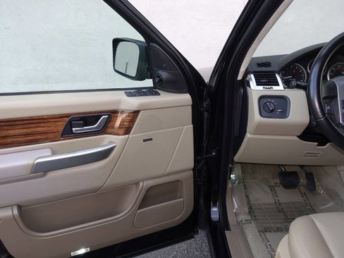 Used 2009 Land Rover Range Rover Sport HSE image 26