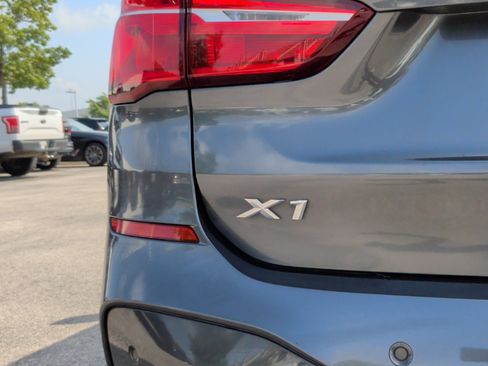 Used 2019 BMW X1 xDrive28i w/ M Sport Package AWD/4WD image 12