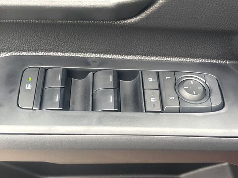 New 2026 Toyota Tacoma SR5 image 7