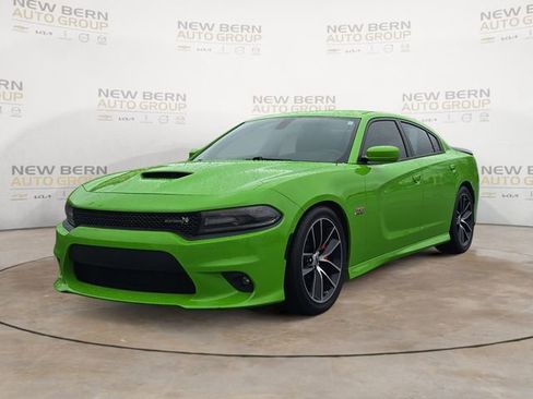 Used 2017 Dodge Charger R/T Scat Pack image 1