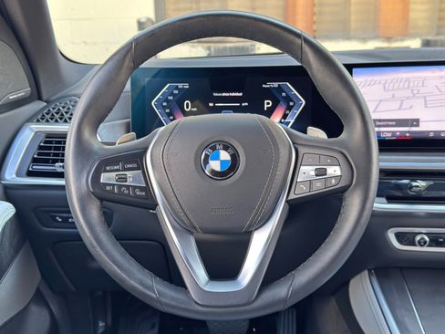 Used 2025 BMW X5 sDrive40i w/ Climate Comfort Package RWD image 22