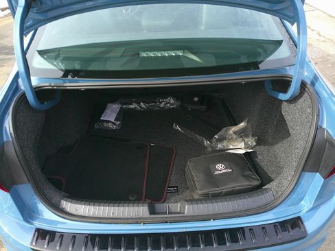 Used 2025 Volkswagen Jetta GLI Autobahn w/ GLI Black Package image 32