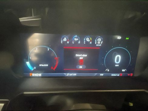 Certified 2024 Ford F450 Platinum w/ Camper Package image 15