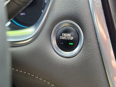 Certified 2023 Chevrolet Traverse LT image 25