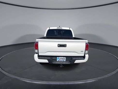 Certified 2021 Toyota Tacoma TRD Sport AWD/4WD image 7