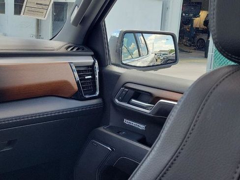 Used 2025 GMC Sierra 1500 Denali AWD/4WD image 15