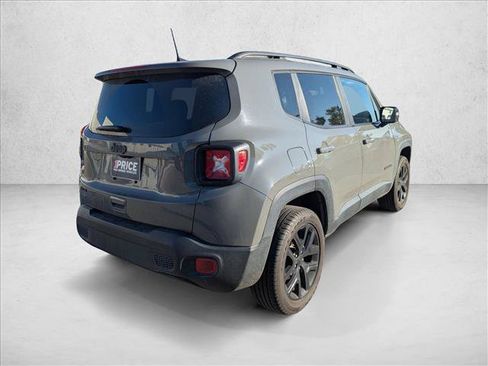 Used 2022 Jeep Renegade Altitude w/ Sun/Sound Group AWD/4WD image 5