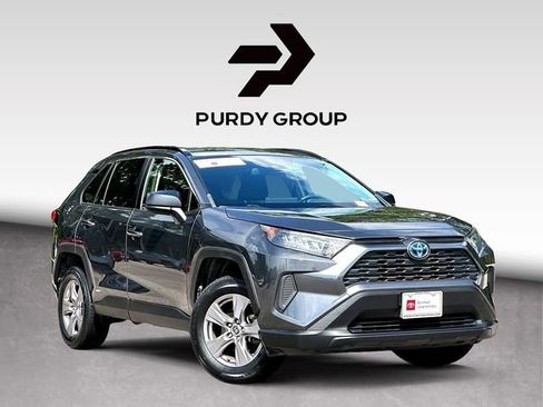 Used 2022 Toyota RAV4 LE AWD/4WD image 1
