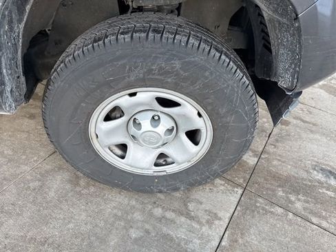 Used 2023 Toyota Tacoma SR image 11