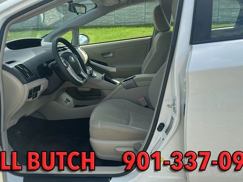 Used 2015 Toyota Prius Two FWD image 10