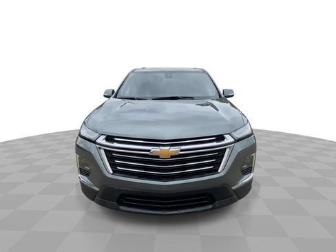 Used 2023 Chevrolet Traverse LT FWD image 5