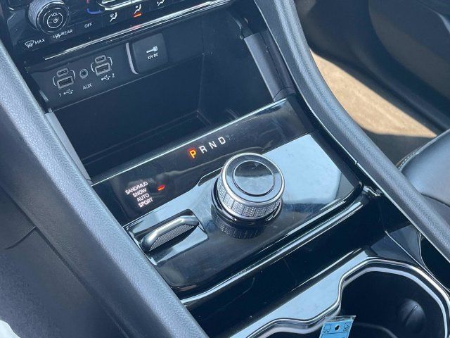 Used 2023 Jeep Grand Cherokee L Limited AWD/4WD image 37