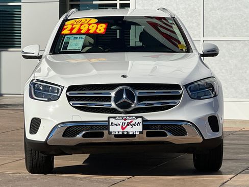 Used 2021 Mercedes-Benz GLC 300 4MATIC w/ Premium Package image 10