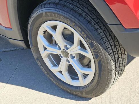 New 2025 Jeep Compass Latitude image 5