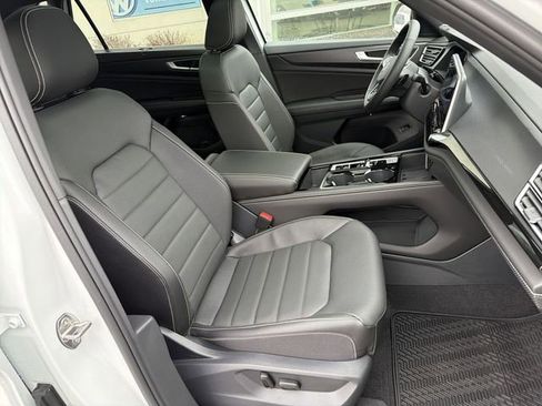 New 2026 Volkswagen Atlas Cross Sport SEL R-Line image 26