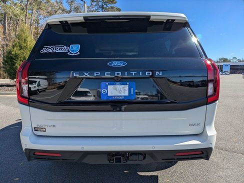 New 2025 Ford Expedition Max Active image 5