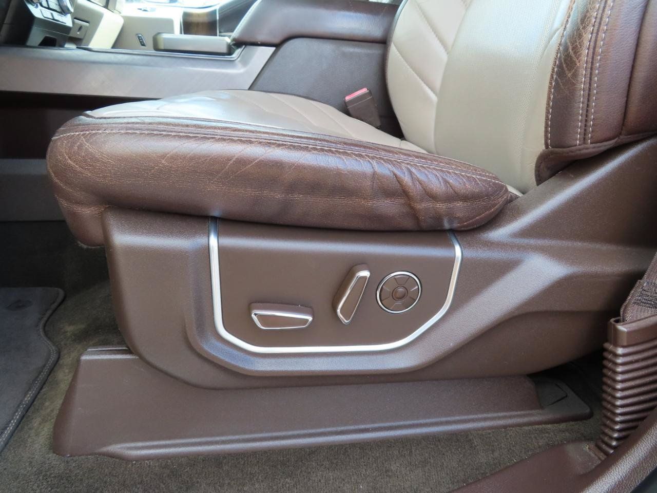Used 2018 Ford F350 Limited AWD/4WD image 27