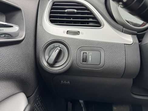 Used 2012 Dodge Journey SXT w/ Popular Equipment Group AWD/4WD image 24