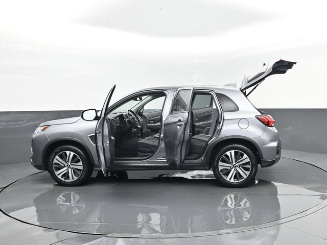 Used 2025 Mitsubishi Outlander Sport AWD image 30
