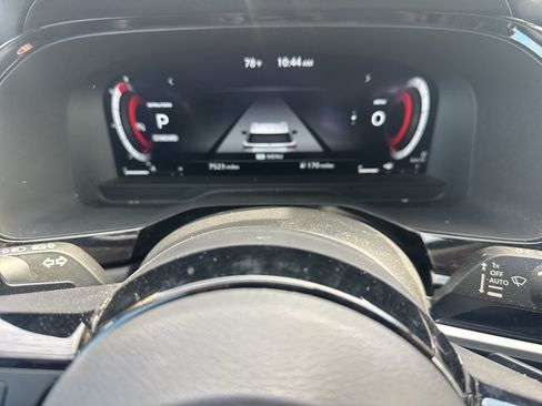 Used 2025 Nissan Pathfinder Platinum w/ Cargo Package FWD image 12