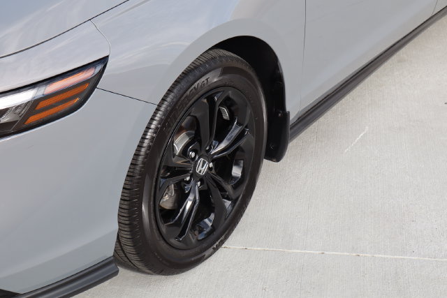 Used 2025 Honda Accord SE image 3