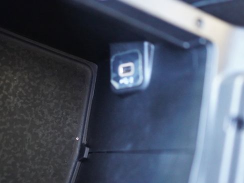 Used 2022 Jeep Gladiator Willys image 42