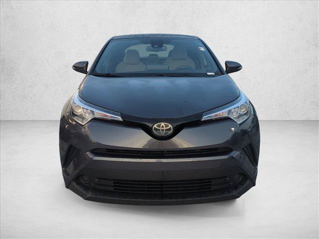 Used 2019 Toyota C-HR XLE FWD image 3